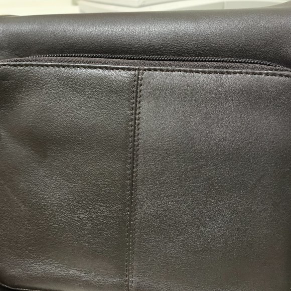 Santi Handbag - Picture 4 of 4